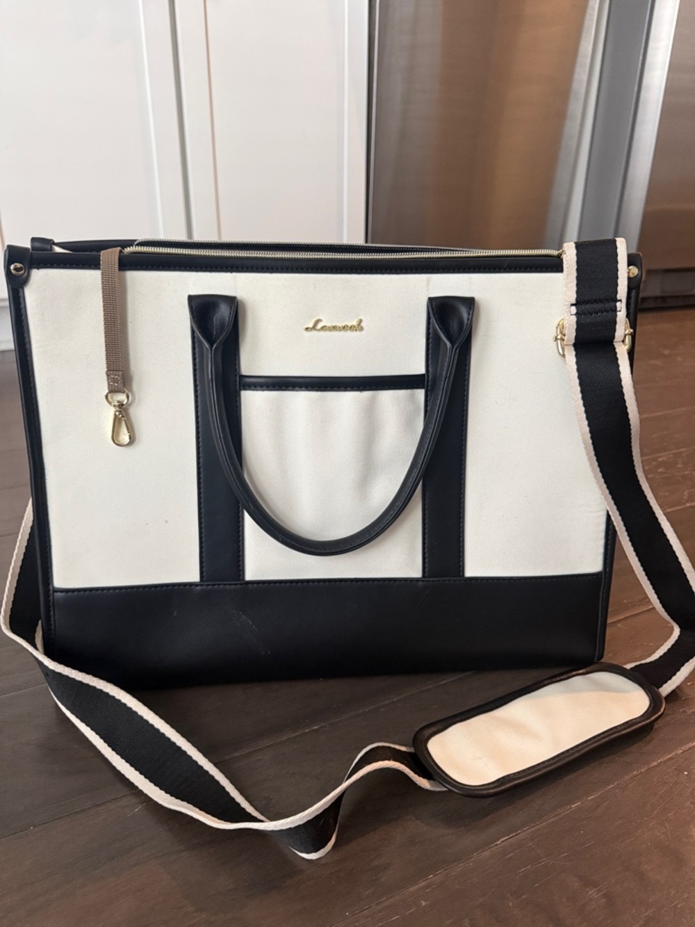 GENTLY USED Lovelook Laptop and Travel Bag